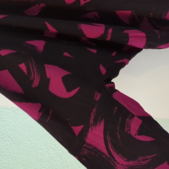 Natori Oversized Soft Stretchy Dolman Sleeves Top Abstract Athleasure Sz Large - Picture 3 of 8